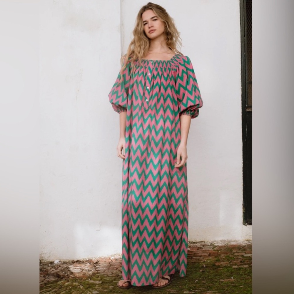 Chic Chevron Long Sleeve Dress in Pink and Green